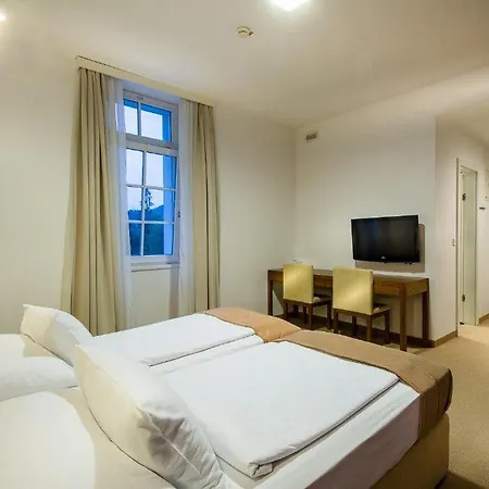 Hotel Rimske Terme - Zdraviliski Dvor Rimske Toplice